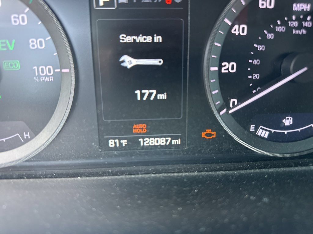 Used 2017 Hyundai Sonata Limited w/ Ultimate Package 02 FWD image 8