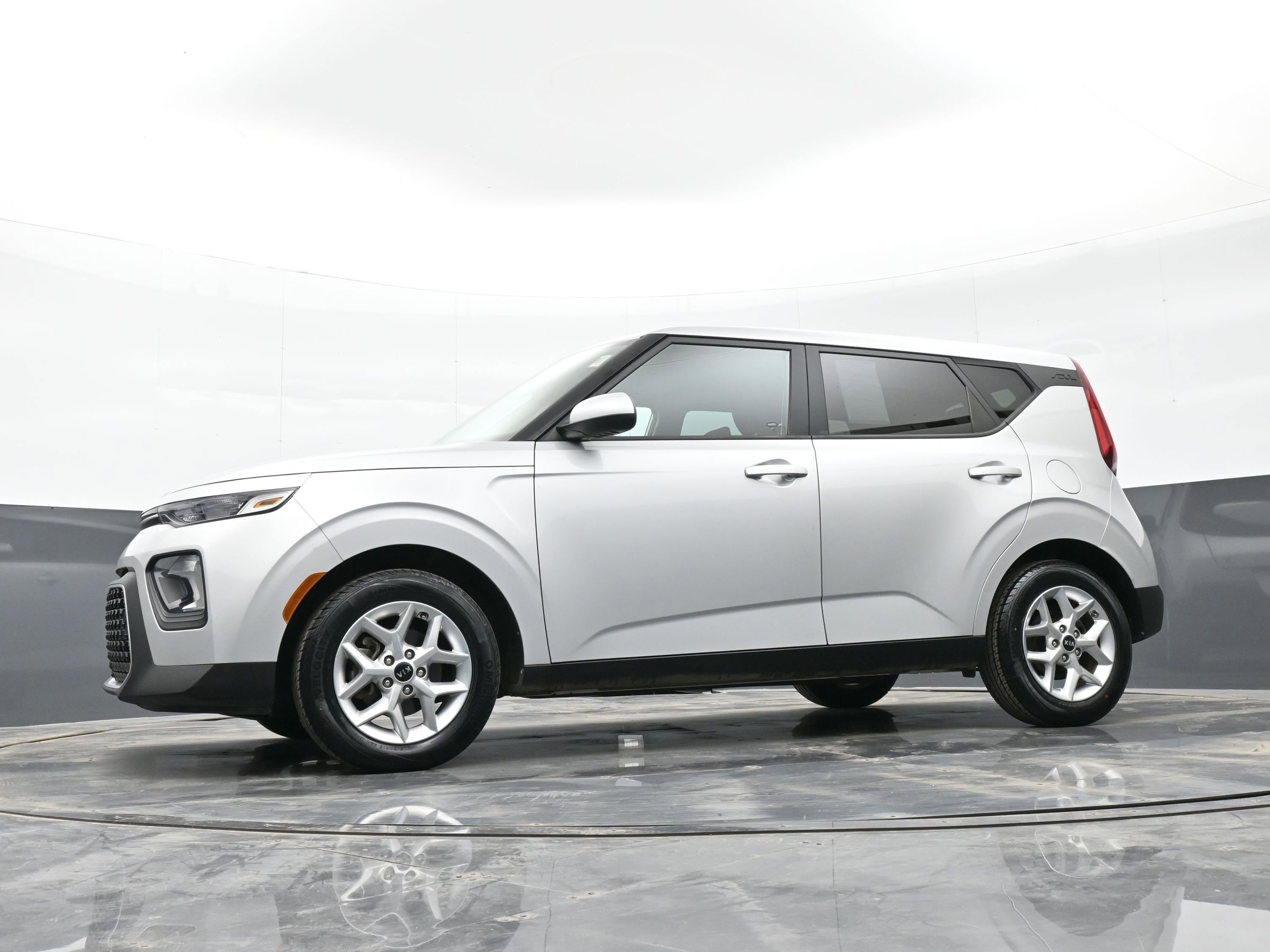 Used 2020 Kia Soul S image 40