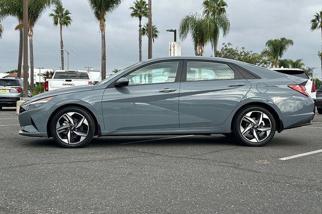 Certified 2023 Hyundai Elantra SEL w/ Convenience Package FWD image 7