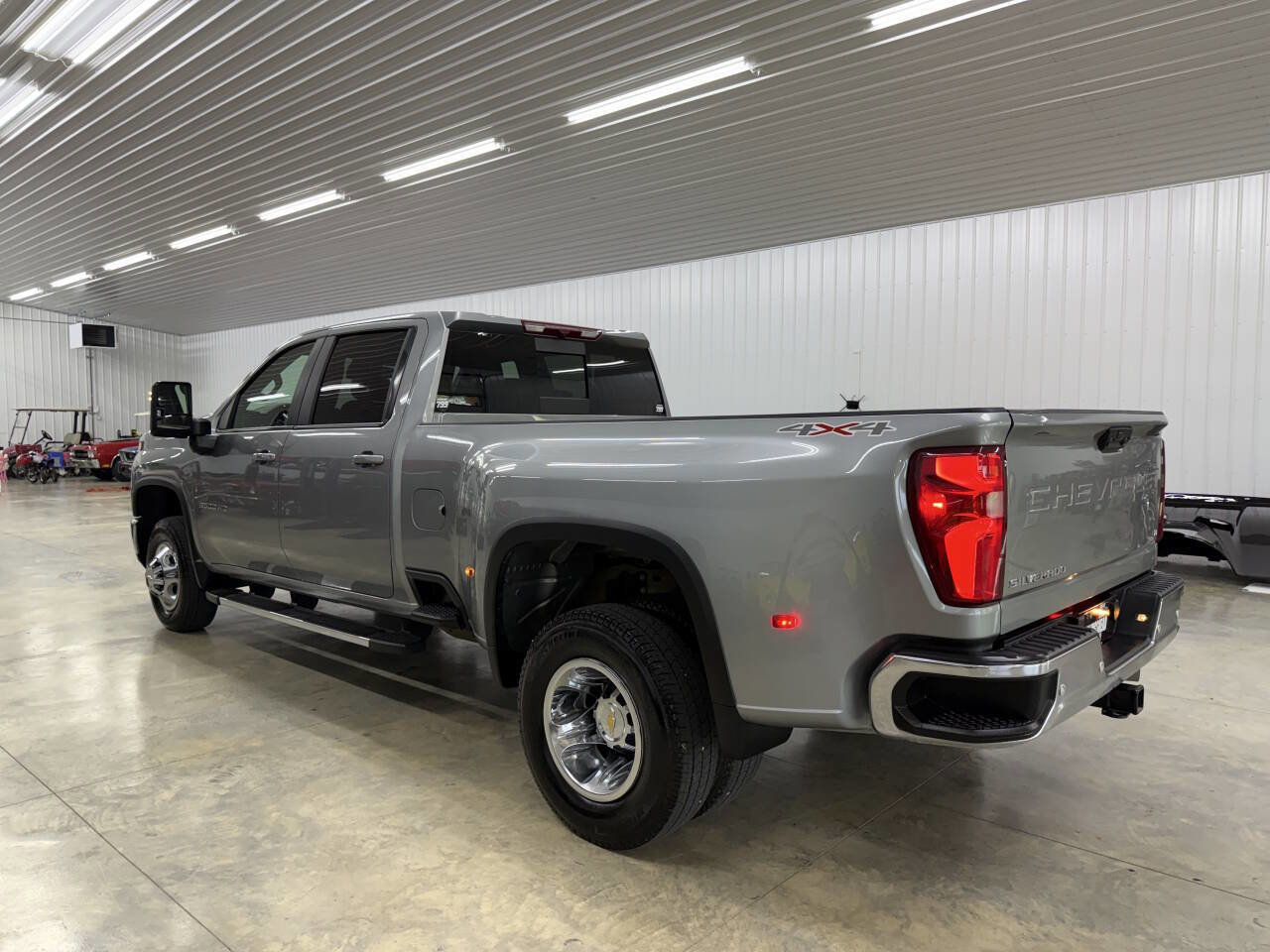 Used 2025 Chevrolet Silverado 3500 LT w/ All Star Edition AWD/4WD image 12
