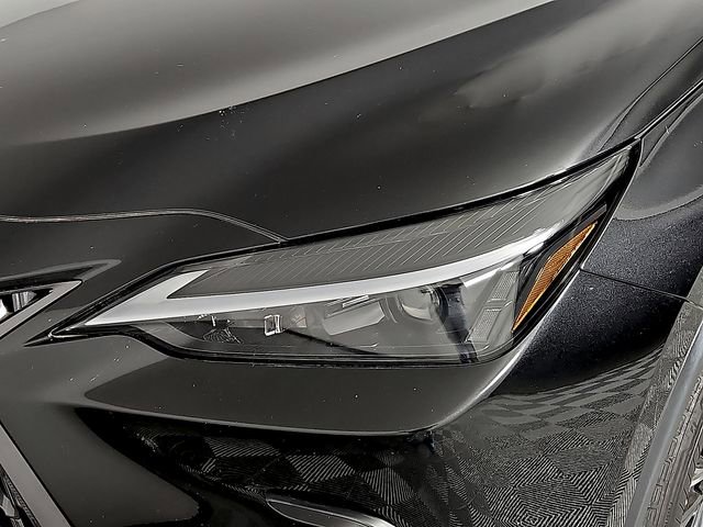 Used 2024 Lexus NX 250 FWD w/ Towing Package (2000 Lbs) image 10