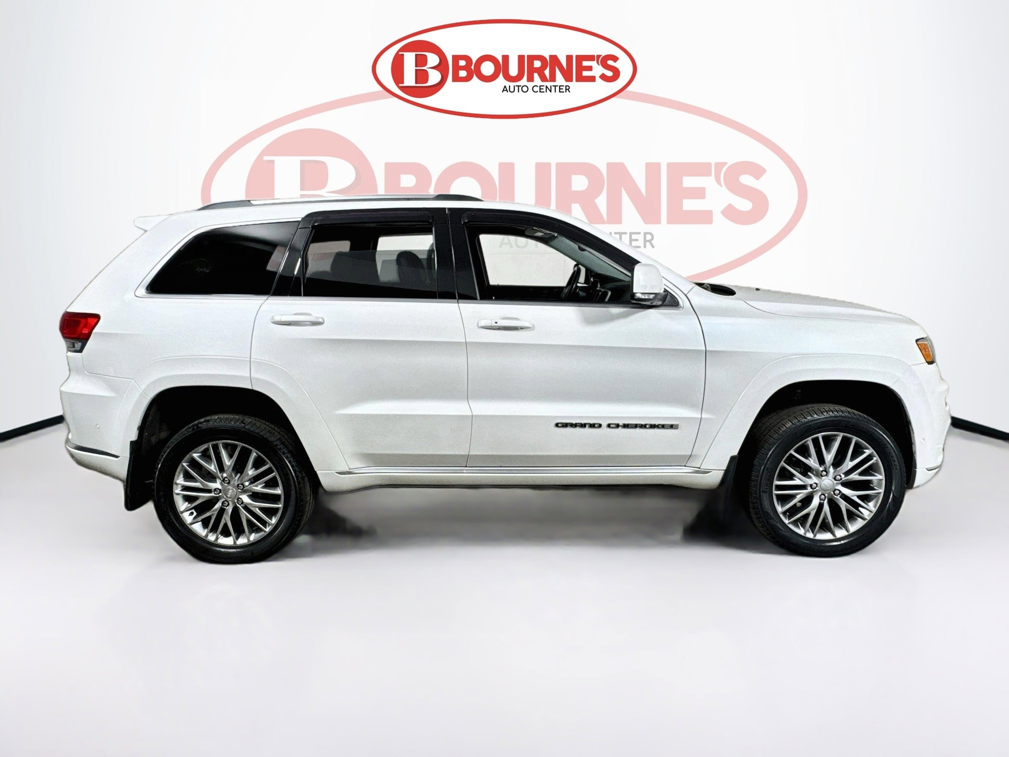 Used 2018 Jeep Grand Cherokee Summit w/ Platinum Series Group AWD/4WD image 13