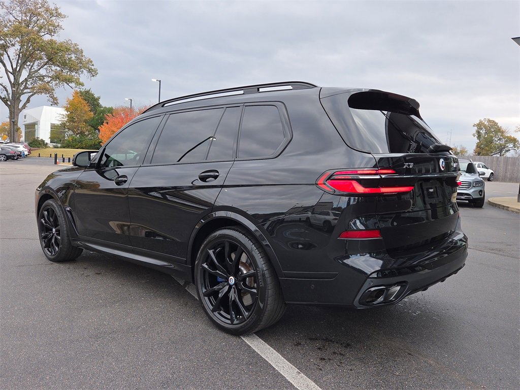 Used 2023 BMW X7 M60i w/ Executive Package image 3