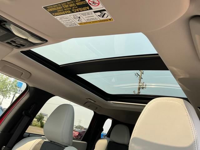 New 2025 Mitsubishi Outlander SE image 10