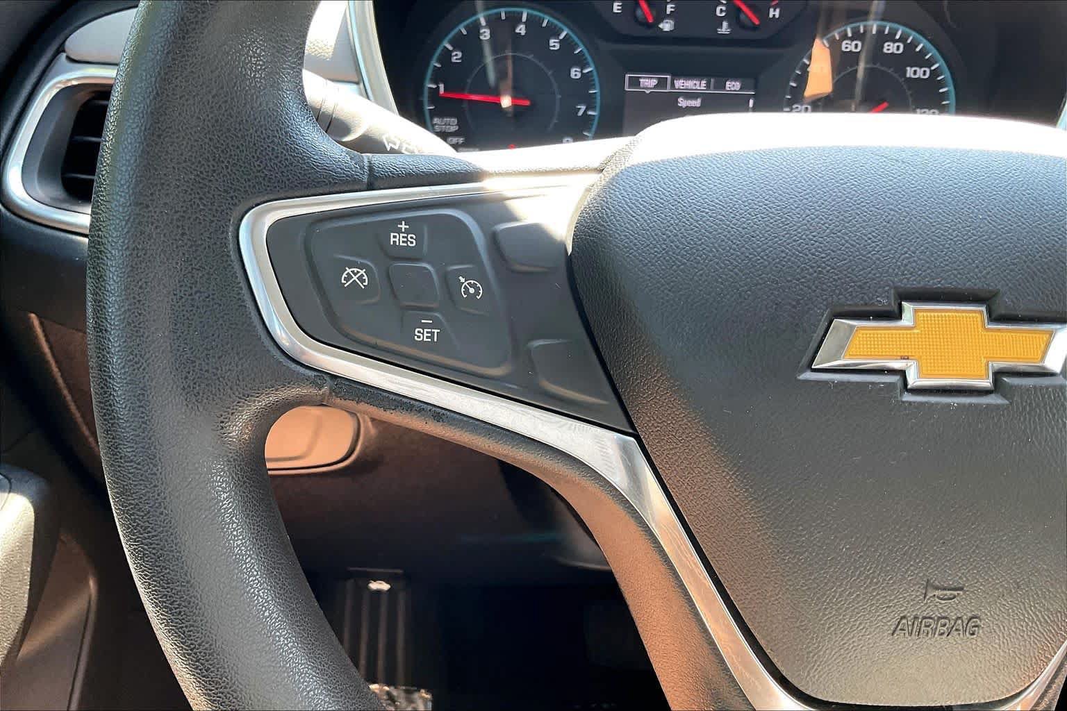 Used 2018 Chevrolet Equinox LS FWD image 18