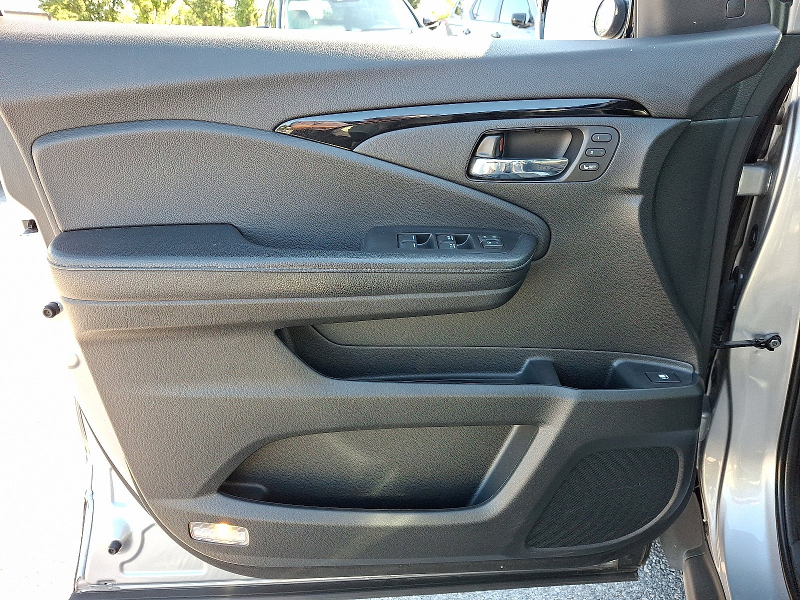 Used 2018 Honda Ridgeline RTL-E image 12