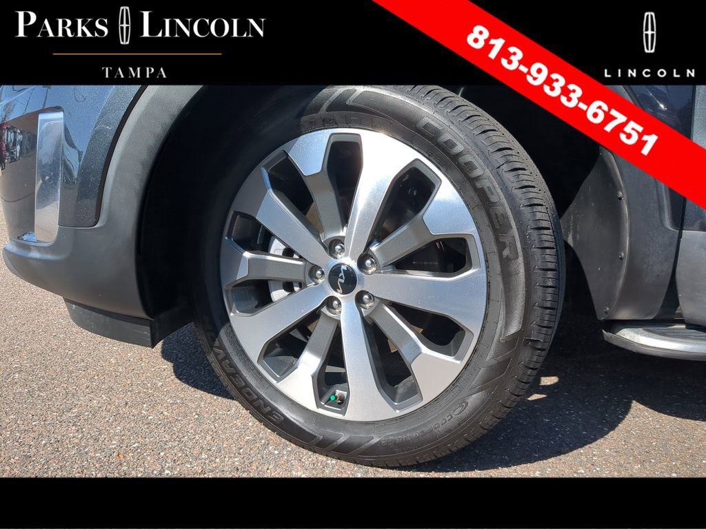 Used 2022 Kia Telluride EX w/ EX Premium Package image 35