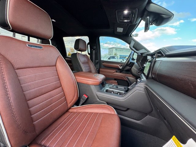 Certified 2025 GMC Sierra 2500 Denali Ultimate AWD/4WD image 31