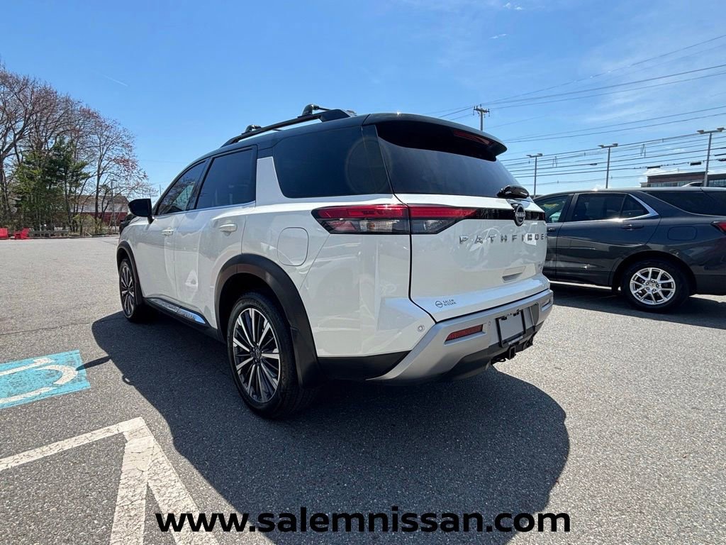 Certified 2023 Nissan Pathfinder Platinum w/ Lighting Package (N92) AWD/4WD image 16