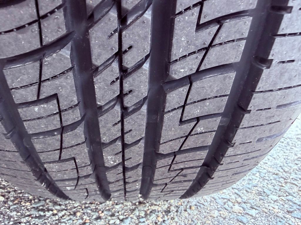 Used 2017 Ford Explorer XLT w/ Equipment Group 202A image 17