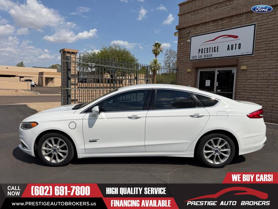 Used 2018 Ford Fusion Energi SE FWD image 2