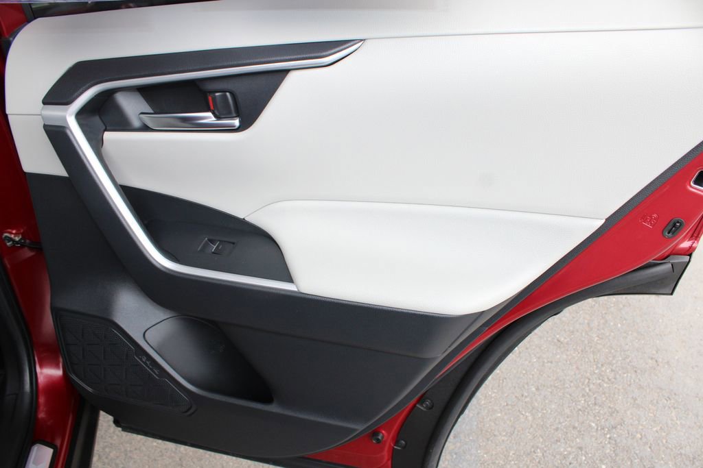 Used 2023 Toyota RAV4 XLE Premium AWD/4WD image 60