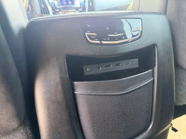 Used 2017 Cadillac Escalade ESV Platinum AWD/4WD image 27