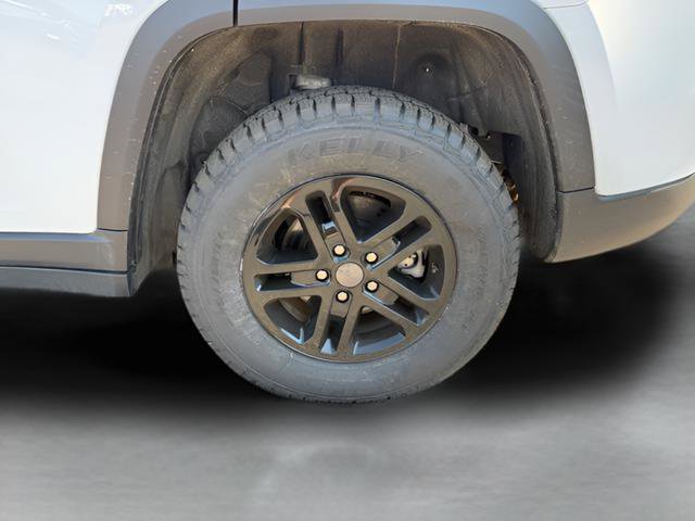 Used 2023 Jeep Grand Cherokee Laredo w/ Luxury Tech Group I AWD/4WD image 21