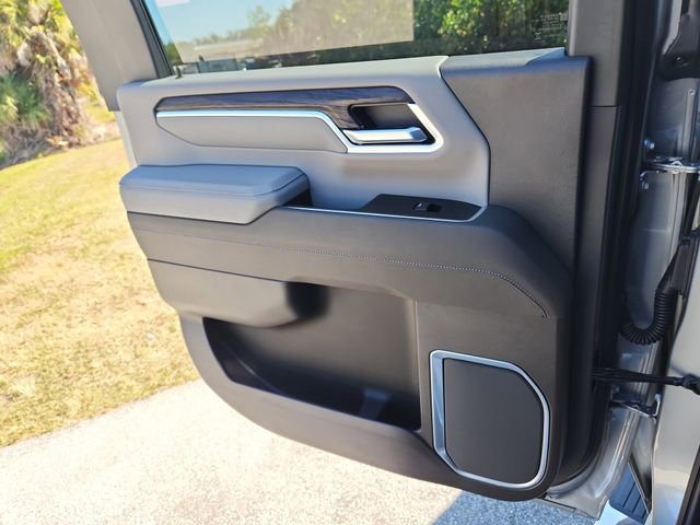 New 2026 GMC Sierra 2500 SLT w/ SLT Premium Package image 9