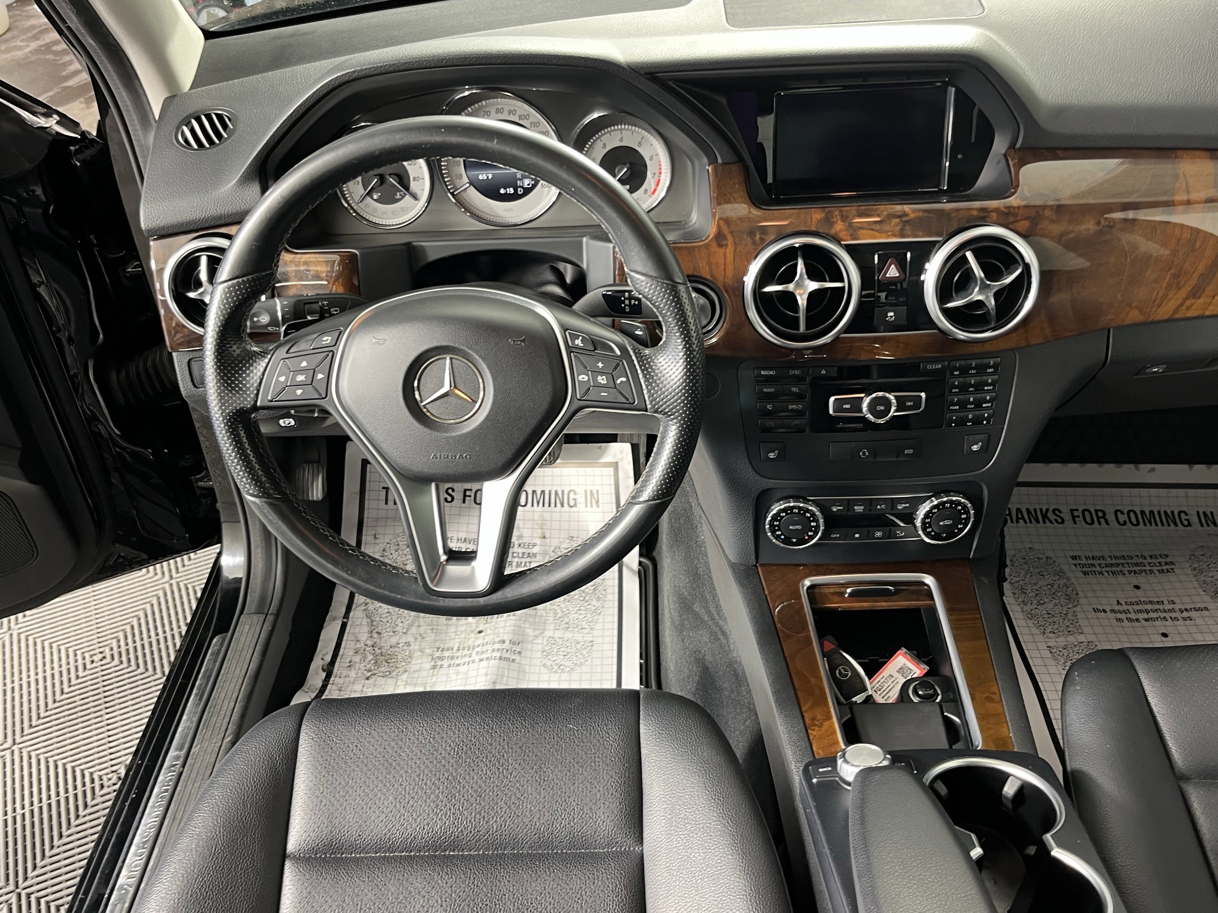 Used 2015 Mercedes-Benz GLK 350 4MATIC image 11