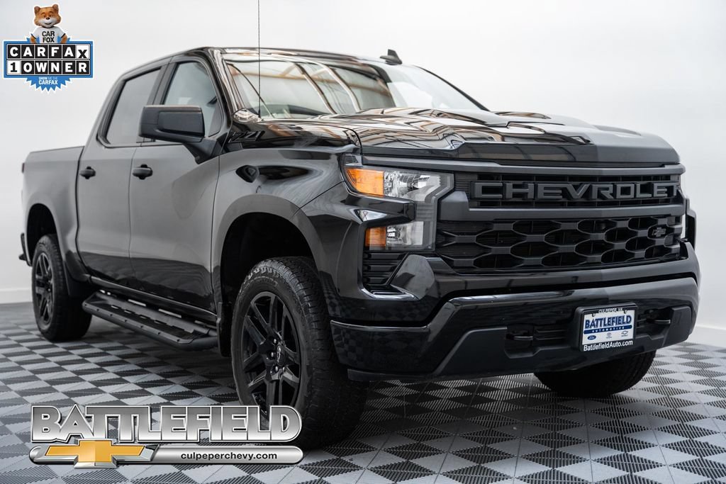 Used 2023 Chevrolet Silverado 1500 Custom Trail Boss w/ Midnight Edition AWD/4WD image 1