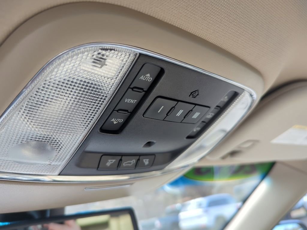 Used 2013 Jeep Grand Cherokee Overland w/ Advance Technology Group image 25