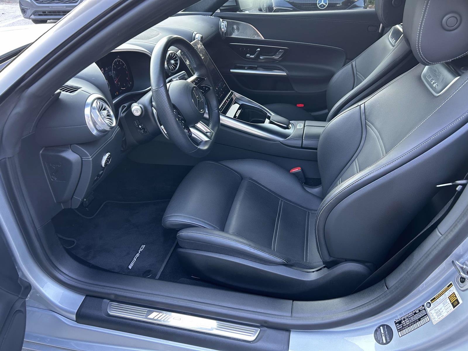 Certified 2022 Mercedes-Benz SL 55 AMG 4MATIC image 31