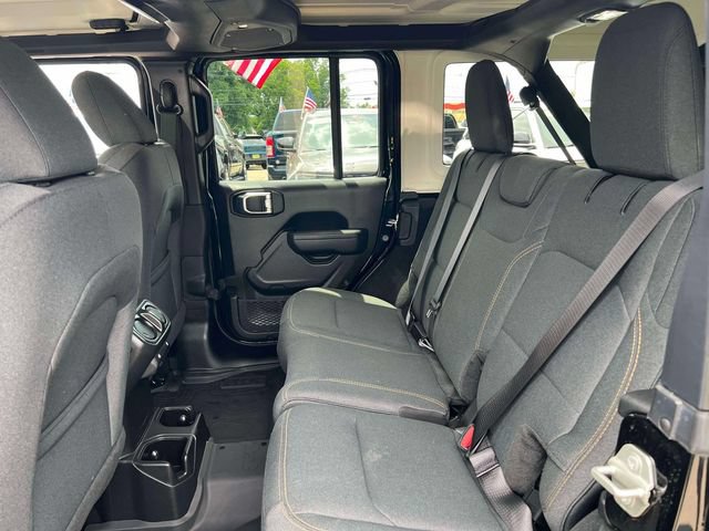 Used 2024 Jeep Wrangler Unlimited Sport AWD/4WD image 26