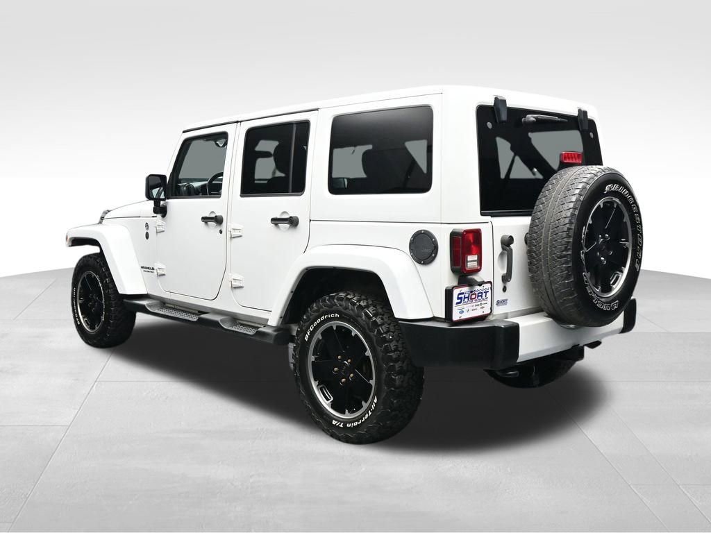 Used 2012 Jeep Wrangler Unlimited Sahara AWD/4WD image 3