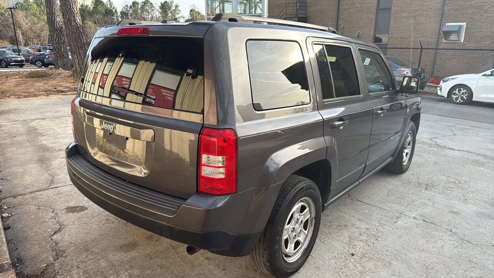 Used 2016 Jeep Patriot Sport w/ Power Value Group image 7