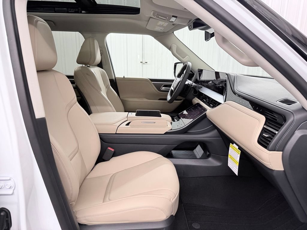 Certified 2026 INFINITI QX80 Pure RWD image 44