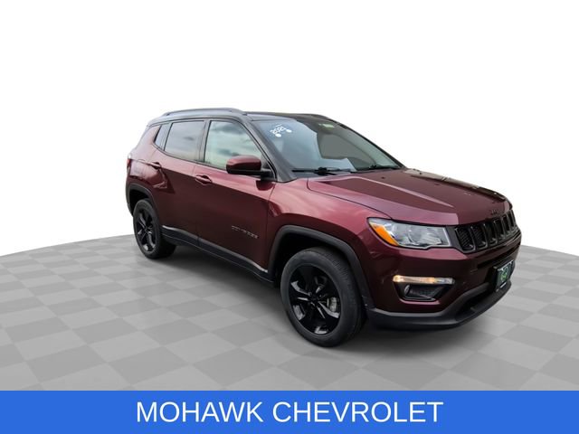 Used 2021 Jeep Compass Latitude w/ Sun and Sound Group AWD/4WD image 2