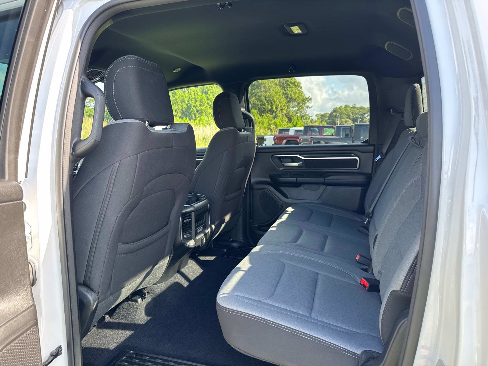 Certified 2025 RAM 1500 Big Horn AWD/4WD image 17