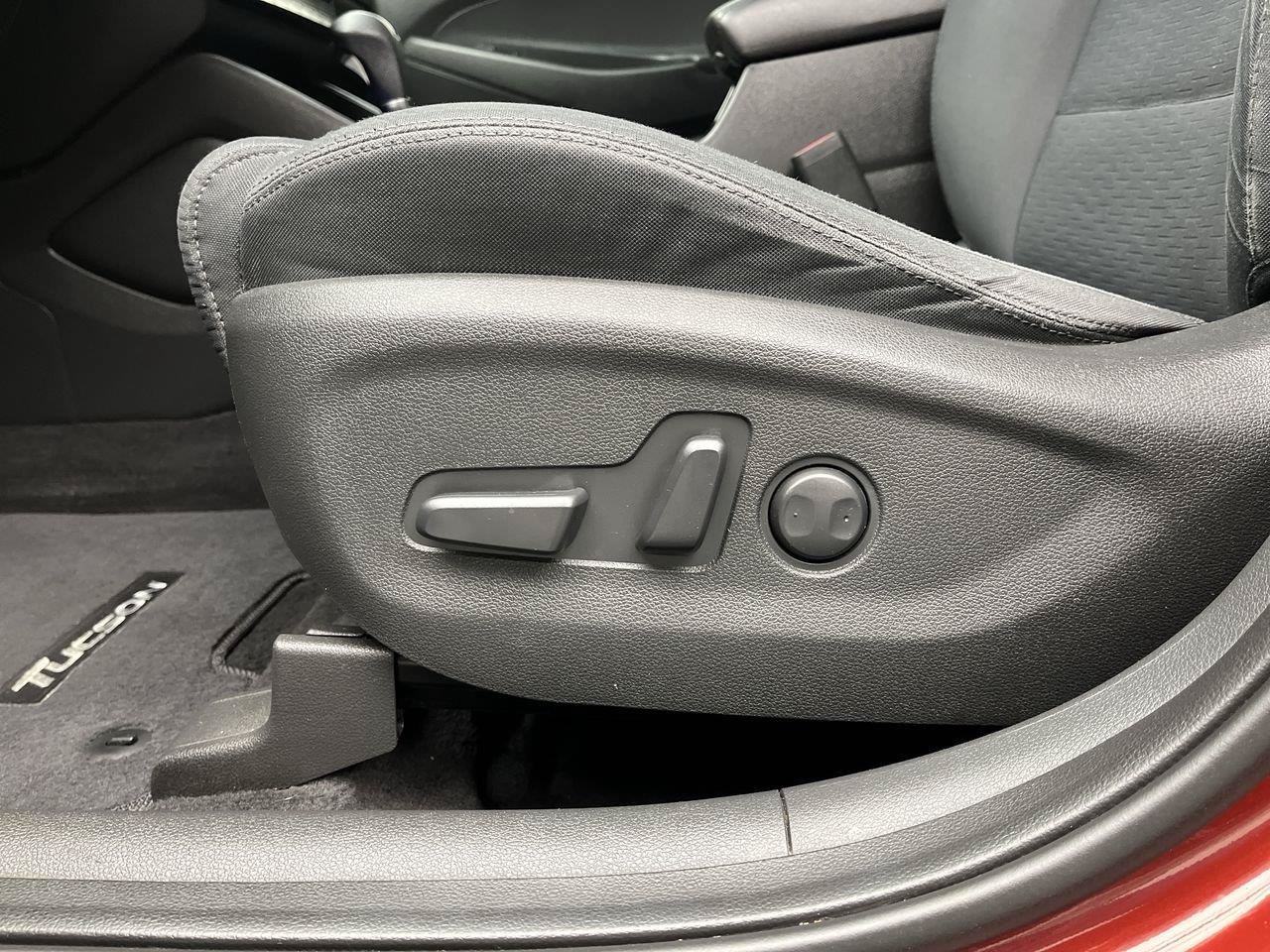 Used 2019 Hyundai Tucson Value w/ Cargo Package AWD/4WD image 9