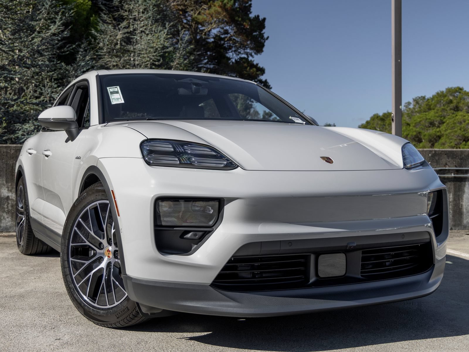 New 2026 Porsche Macan Electric RWD image 9