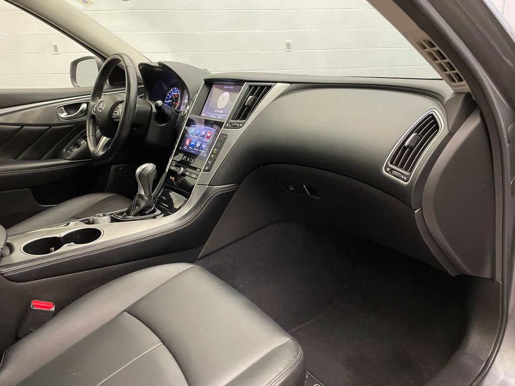 Used 2016 INFINITI Q50 Premium RWD image 27