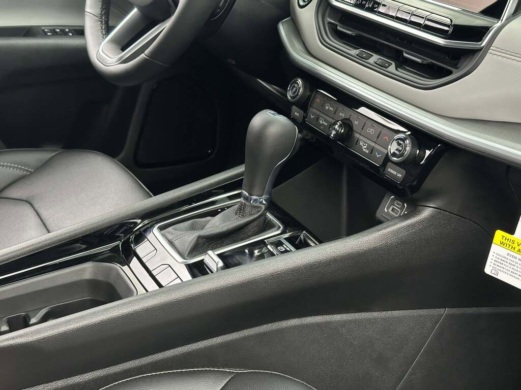 New 2026 Jeep Compass Limited image 22