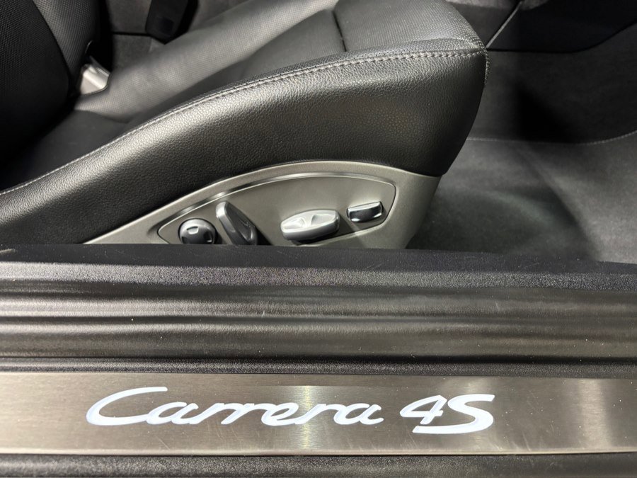 Used 2015 Porsche 911 Carrera 4S image 14
