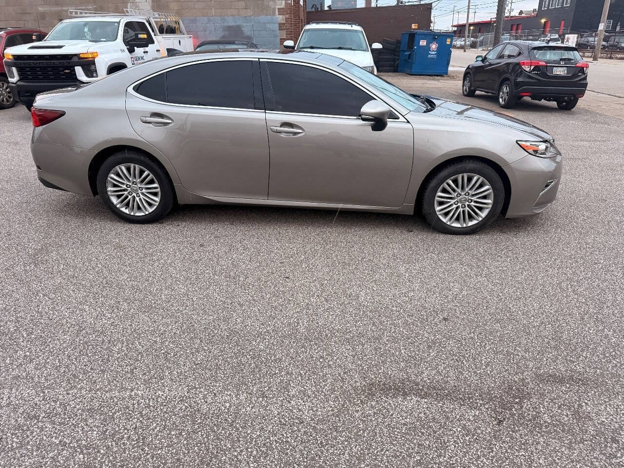 Used 2018 Lexus ES 350 w/ Ultra Luxury Package image 6