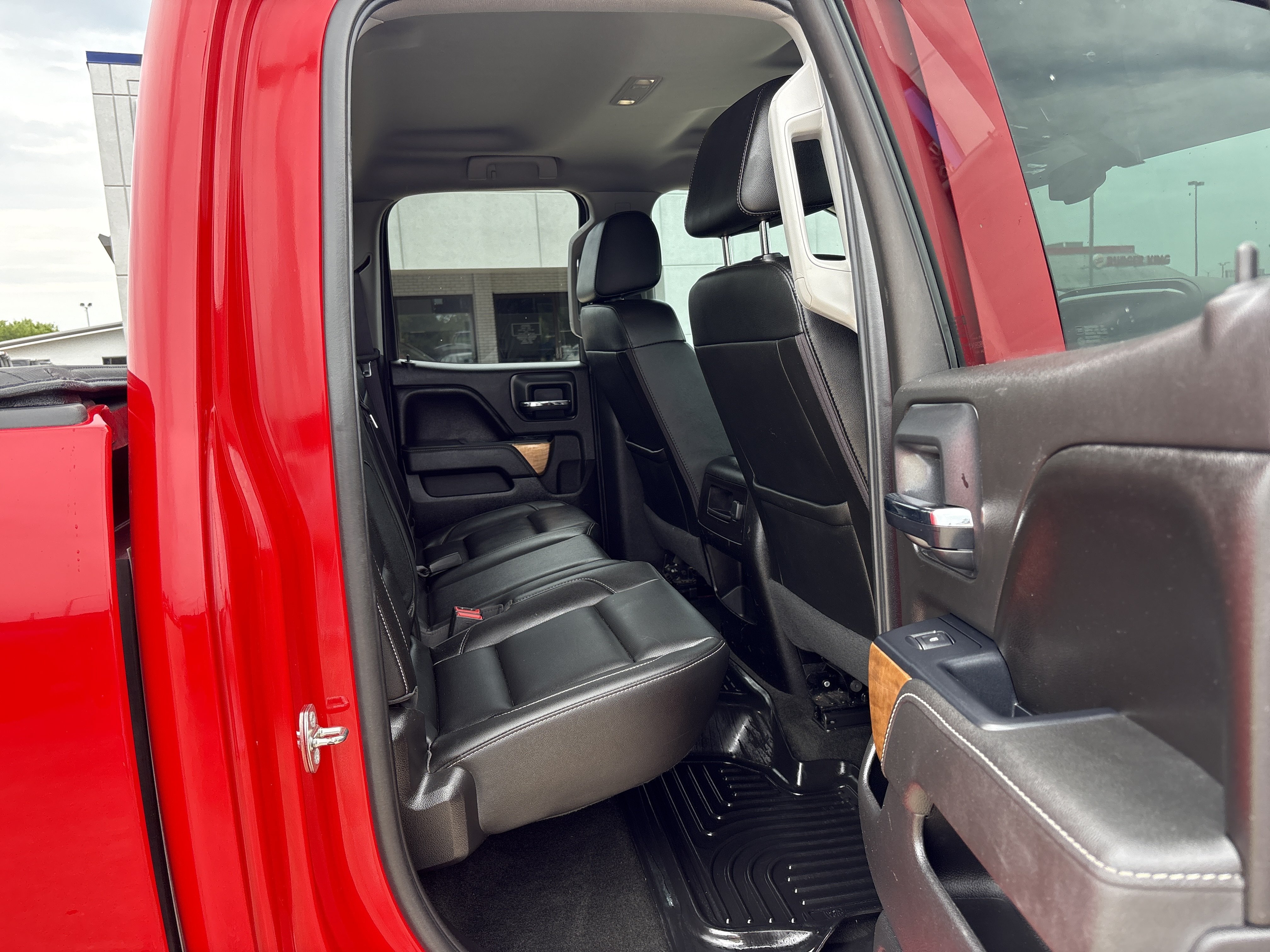 Used 2016 Chevrolet Silverado 1500 LTZ w/ LTZ Plus Package AWD/4WD image 13
