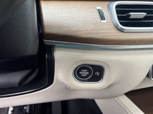 Used 2021 Mercedes-Benz GLE 350 4MATIC image 17