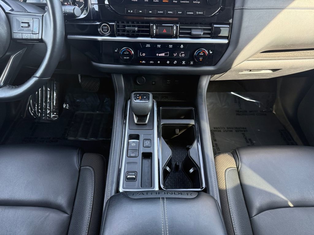 Used 2023 Nissan Pathfinder SL w/ SL Premium Package image 15