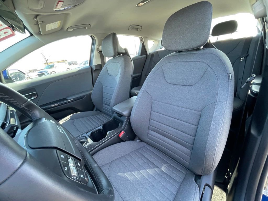 Used 2025 Kia K4 EX image 21