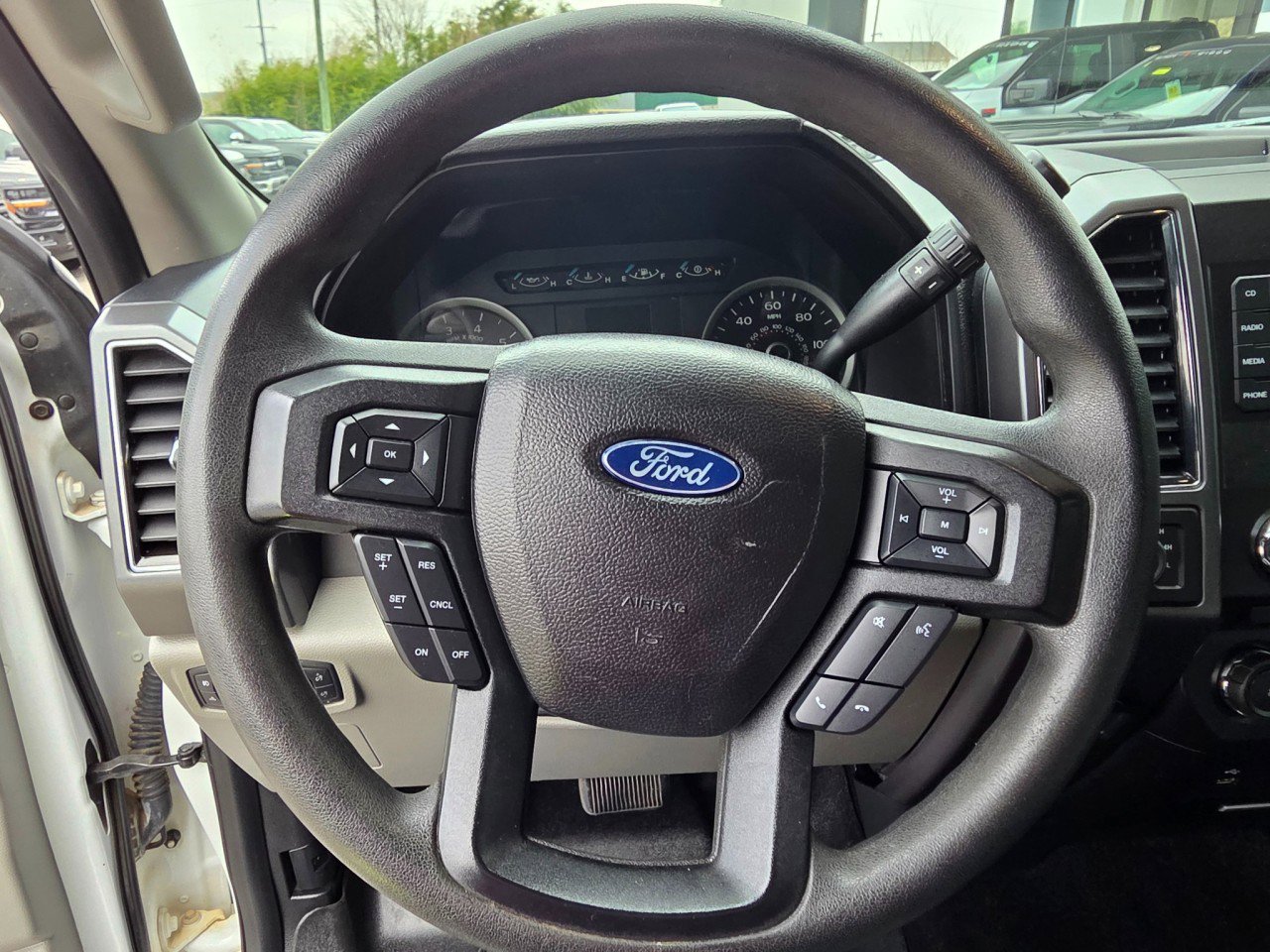 Used 2017 Ford F150 XLT image 27