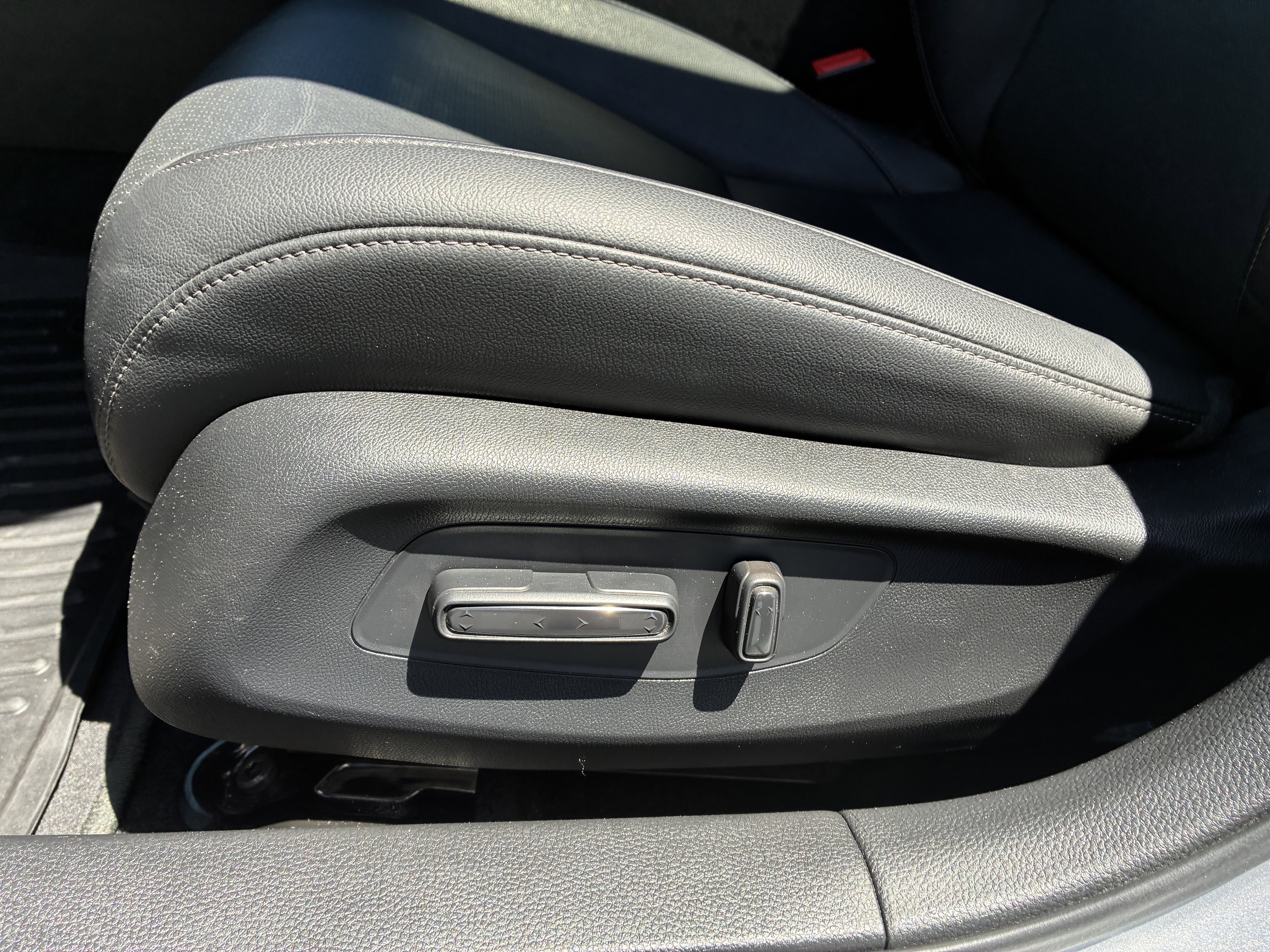 Used 2025 Honda Civic Sport Touring image 23