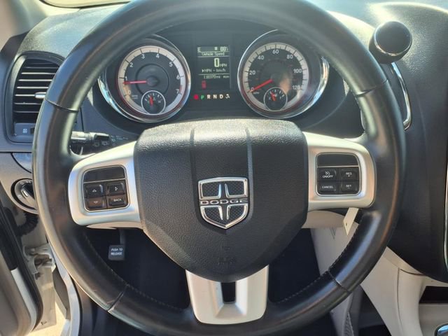 Used 2016 Dodge Grand Caravan SXT w/ Rear Park Assist Package image 13