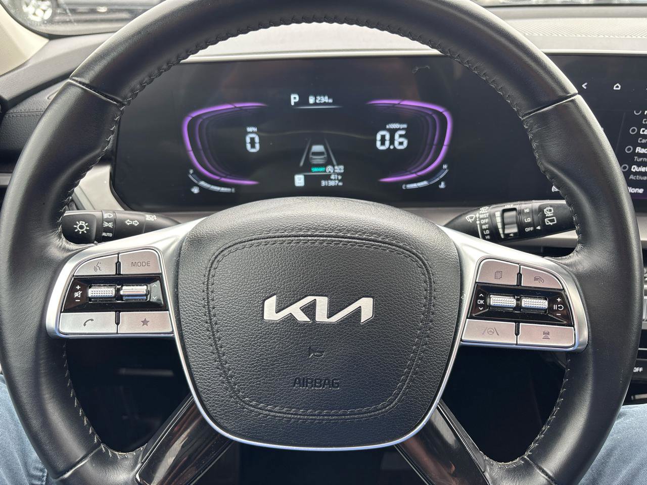 Used 2025 Kia Telluride S AWD/4WD image 15