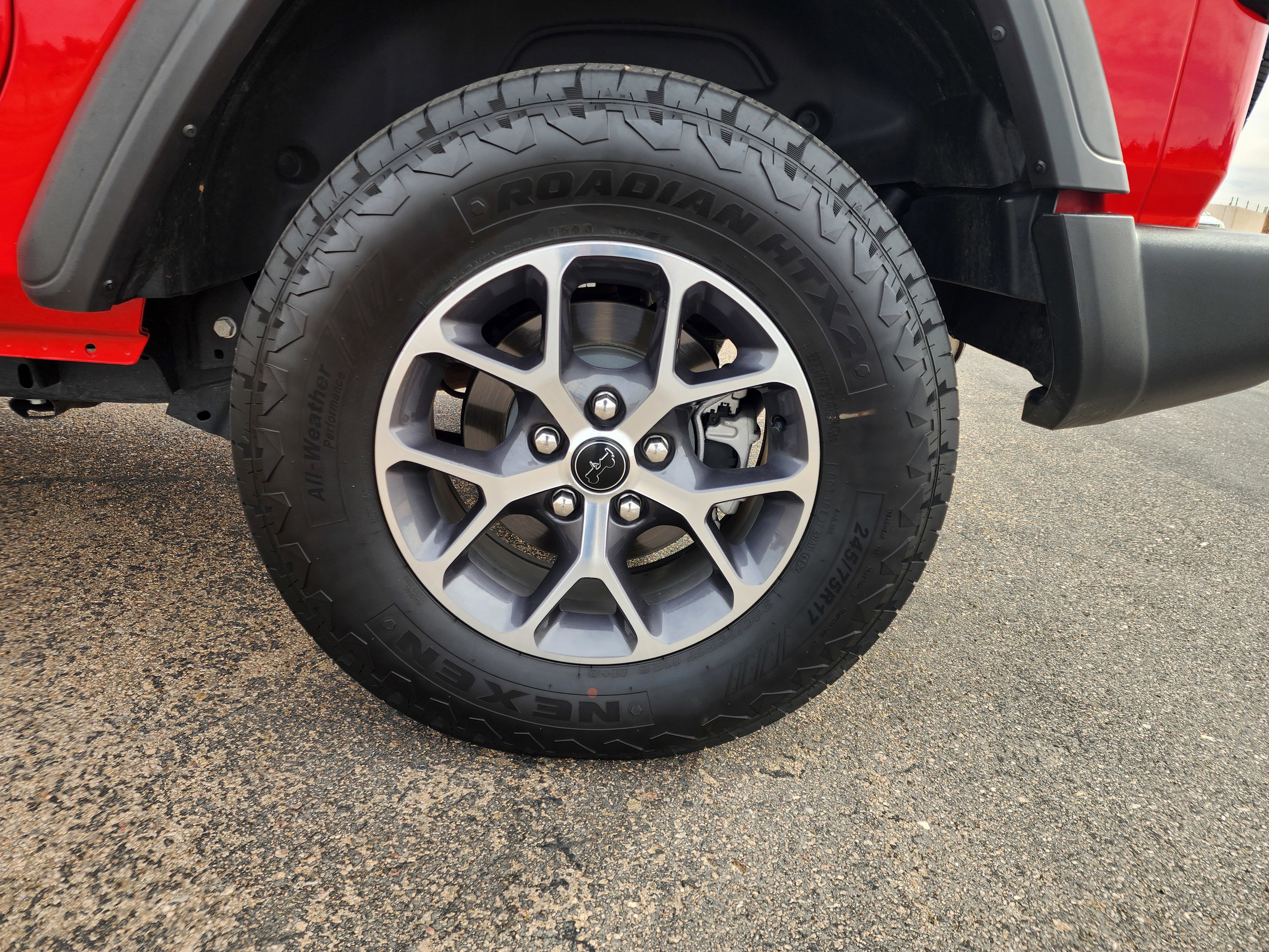 Used 2025 Jeep Wrangler Sport AWD/4WD image 8