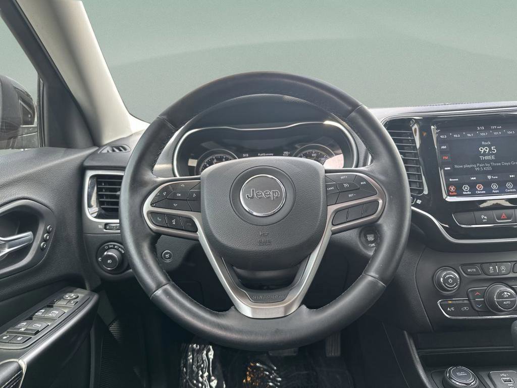 Used 2019 Jeep Cherokee Limited image 25