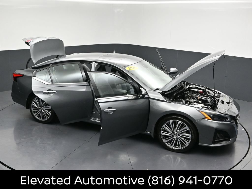 Certified 2025 Nissan Altima 2.5 SL FWD image 33