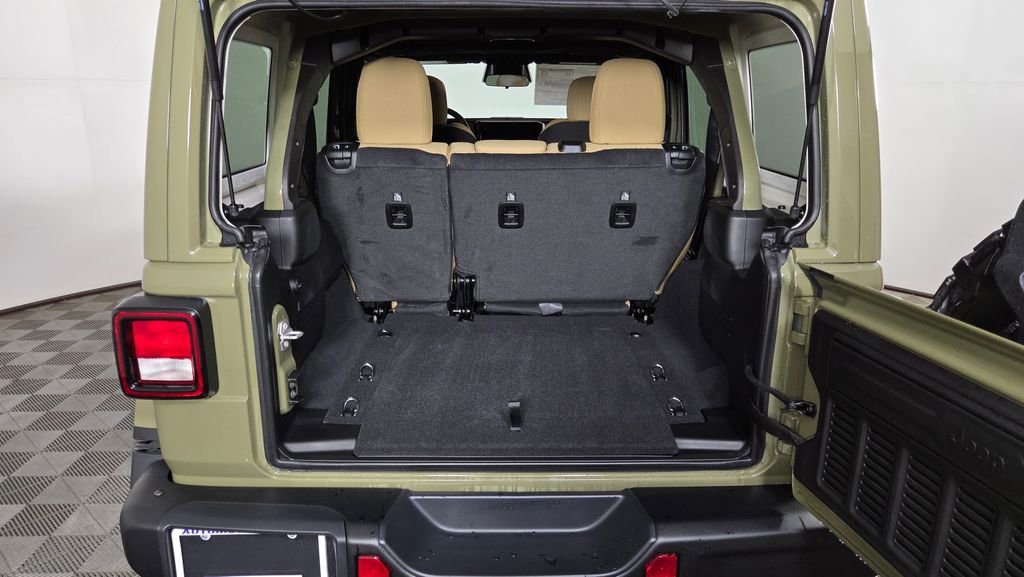 New 2026 Jeep Wrangler Willys AWD/4WD image 9