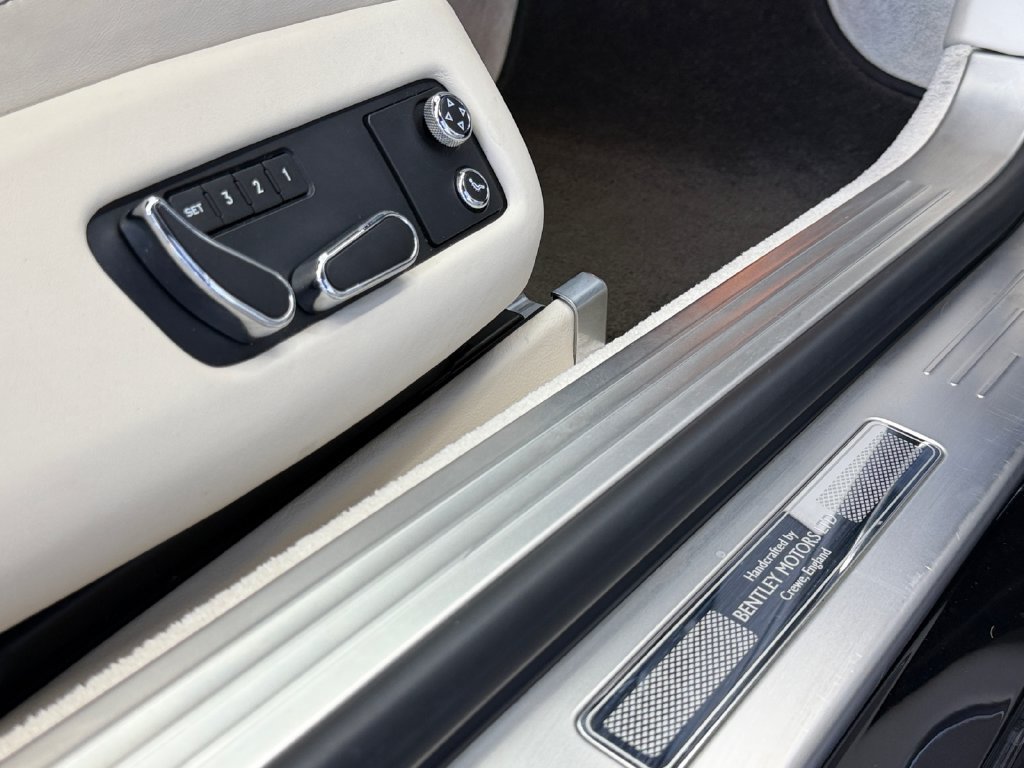 Used 2012 Bentley Continental GT AWD/4WD image 19