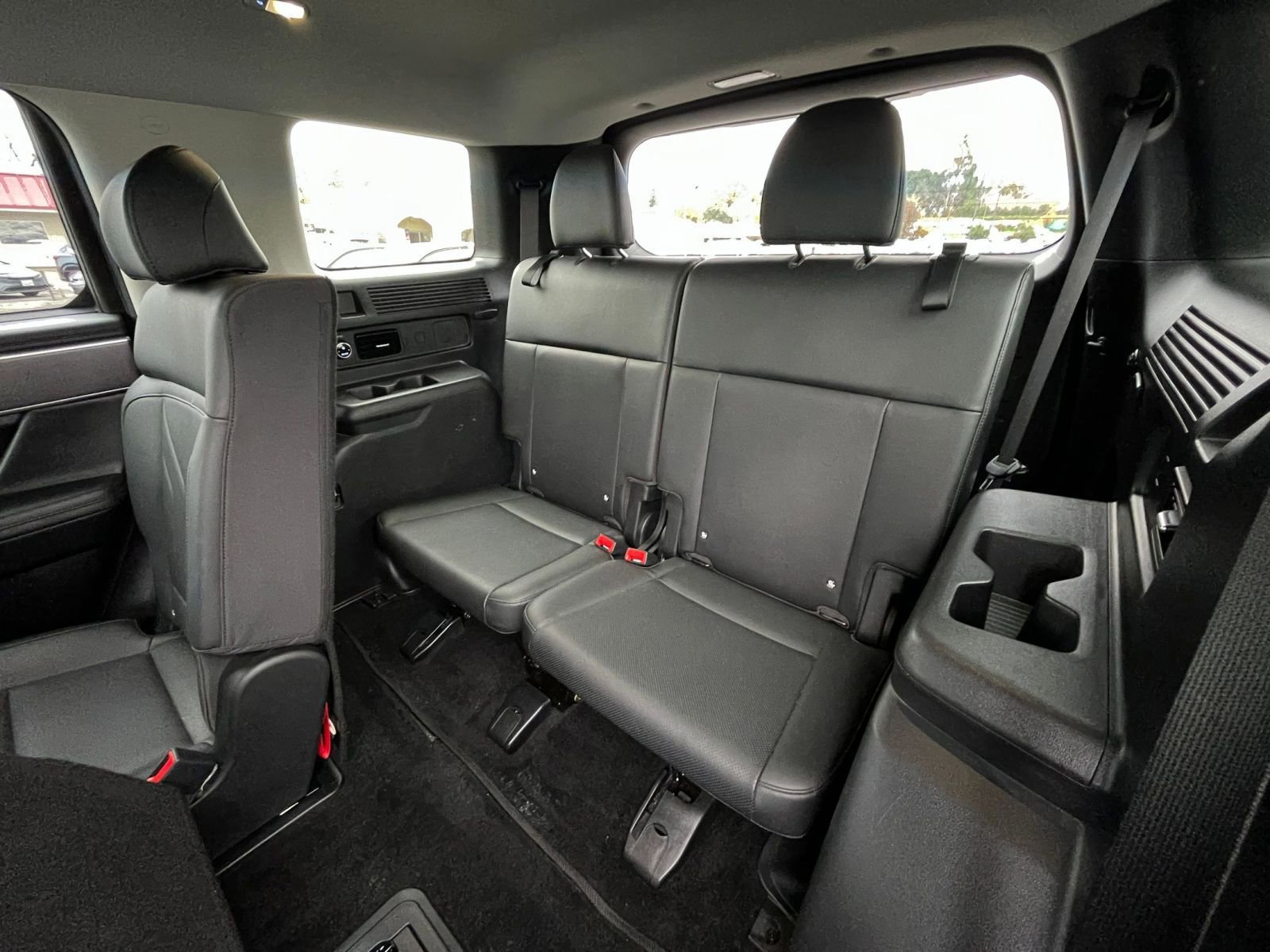 Used 2025 Hyundai Santa Fe SEL image 30