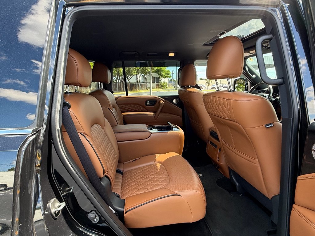 Used 2024 INFINITI QX80 Sensory AWD/4WD image 18